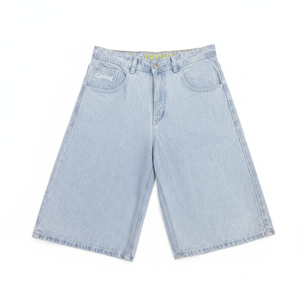 Short azul claro fondo blanco