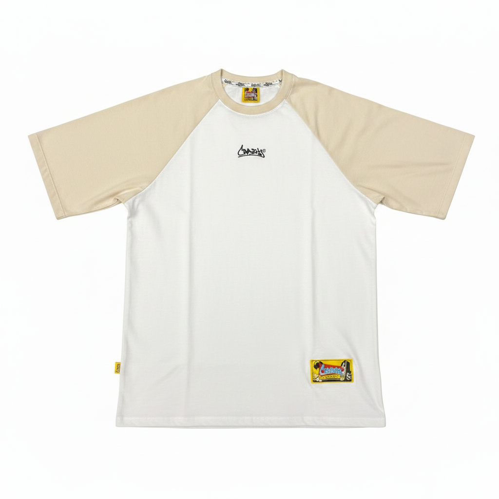 Camiseta raglan blanca con mangas beis