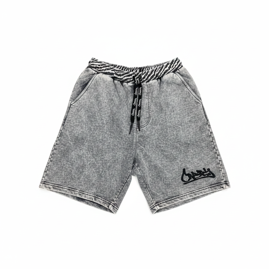 Short gris fleece Crazy fondo blanco